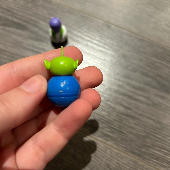 Buzz lightyear and little green alien wobbles - Picture 3 of 5